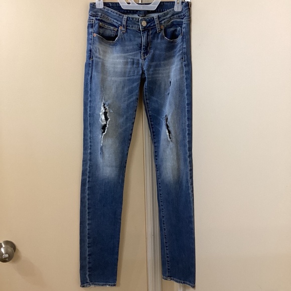 American Eagle Outfitters Denim - AE Stretch SKINNY Jeans Distressed/Destroyed Size 6 Long from 2011
